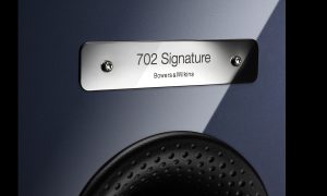 B&W - 702 Signature Midnight Blue